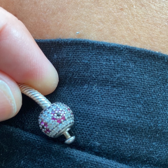 🛍❤️AUTHENTIC PANDORA PAVE’ CZ RED DAISY Bead/charm SALE!!! - Picture 7 of 8